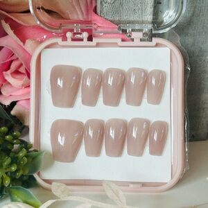 Elegant Nude Press-On Nails